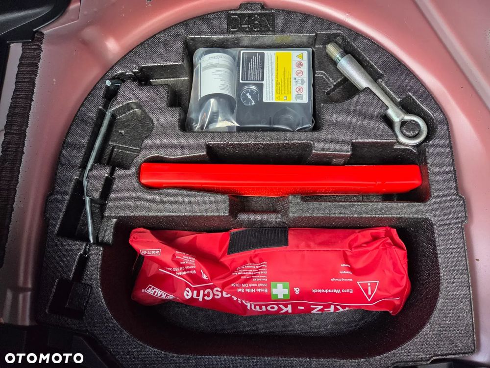 Mazda 2 SKYACTIV-G 90 Homura - 11