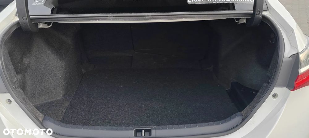 Toyota Corolla 1.6 Prestige MS EU6 - 8