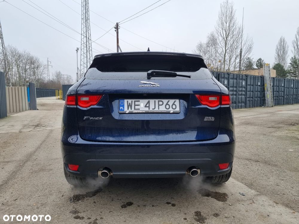 Jaguar F-Pace 25t AWD Prestige - 9