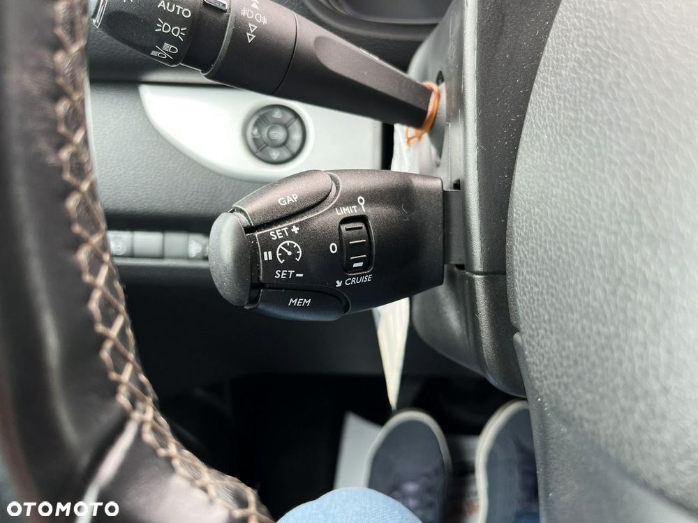 Opel Zafira 2.0 D L Edition - 20