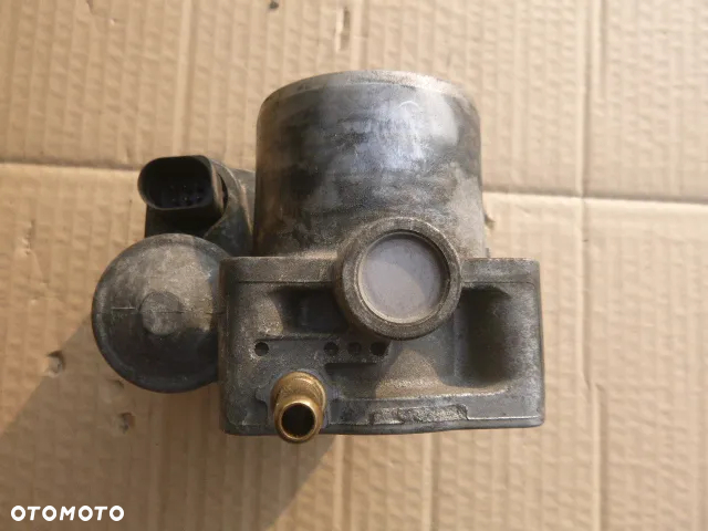 PRZEPUSTNICA RENAULT SCENIC II 1.6 16V 8200190230 - 24