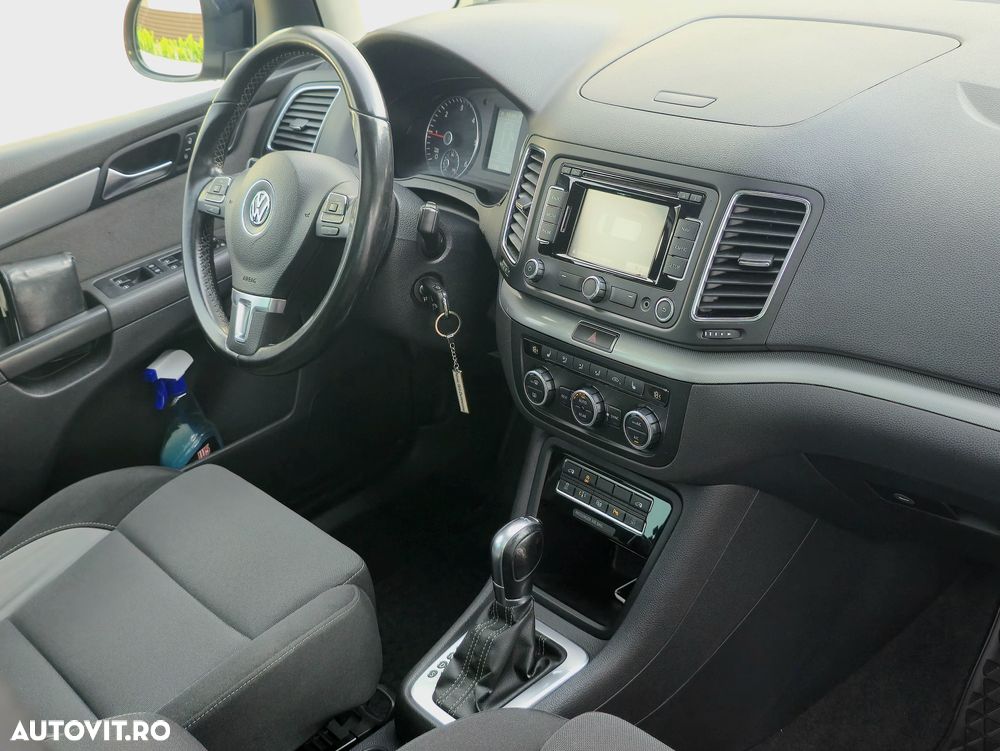 VOLKSWAGEN Sharan 2013 — imagine 25