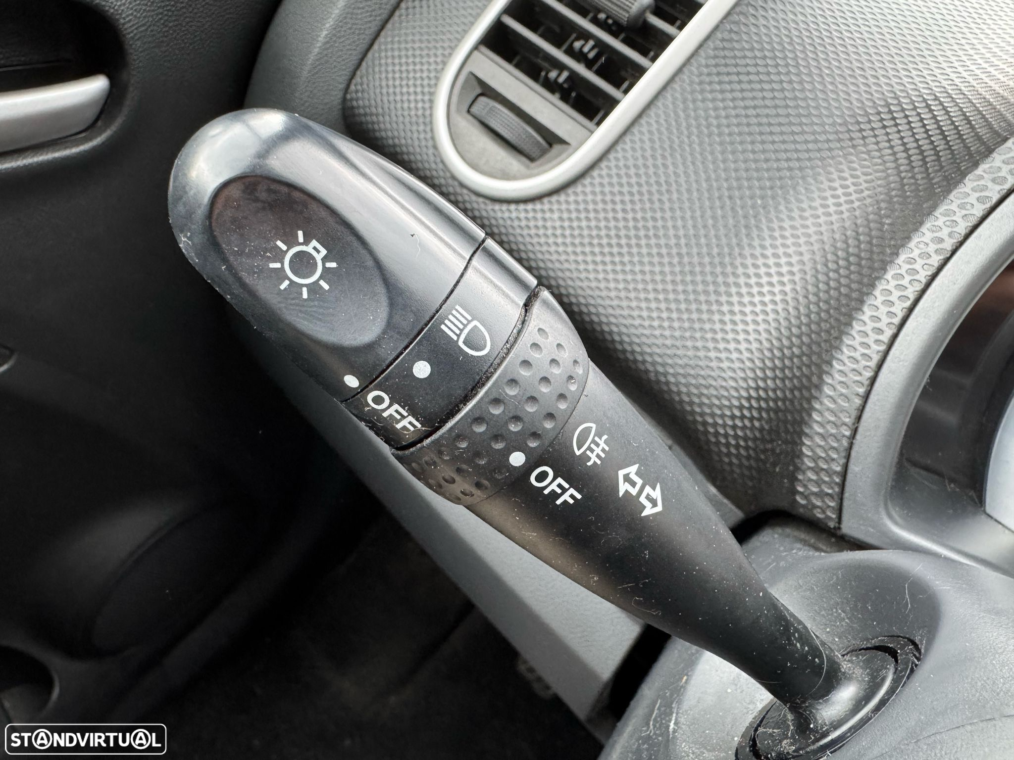 Suzuki Splash 1.0 GLS - 24