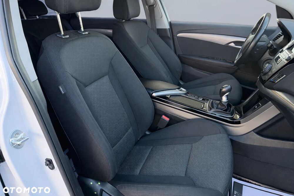 Hyundai i40 Kombi blue 1.6 Classic - 13