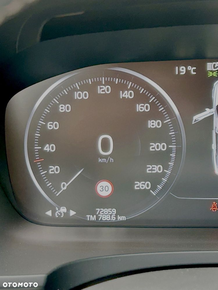 Volvo S90 B5 D AWD R-Design - 16