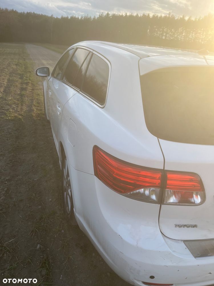 Toyota Avensis Touring Sports 1.8 Executive - 7