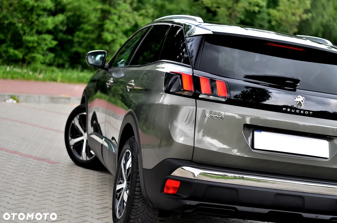 Peugeot 3008 1.6 BlueHDi Allure S&S - 10