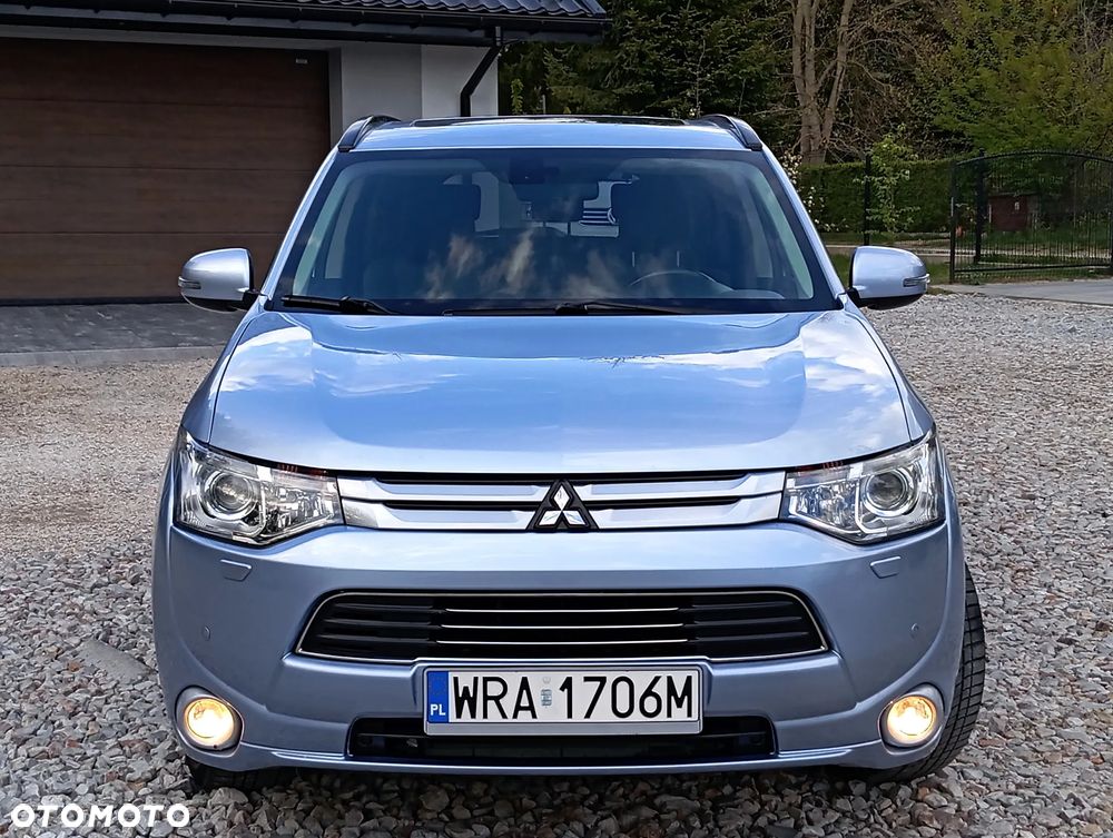 Mitsubishi Outlander 2.0 4WD Plus - 12
