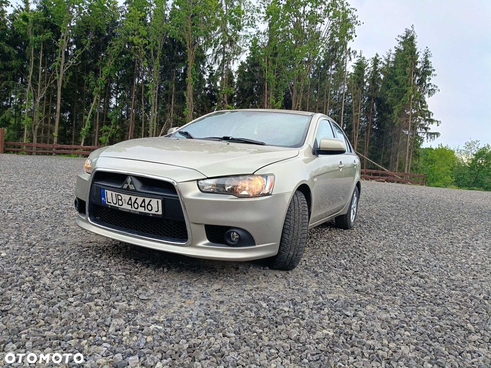 Mitsubishi Lancer - 9