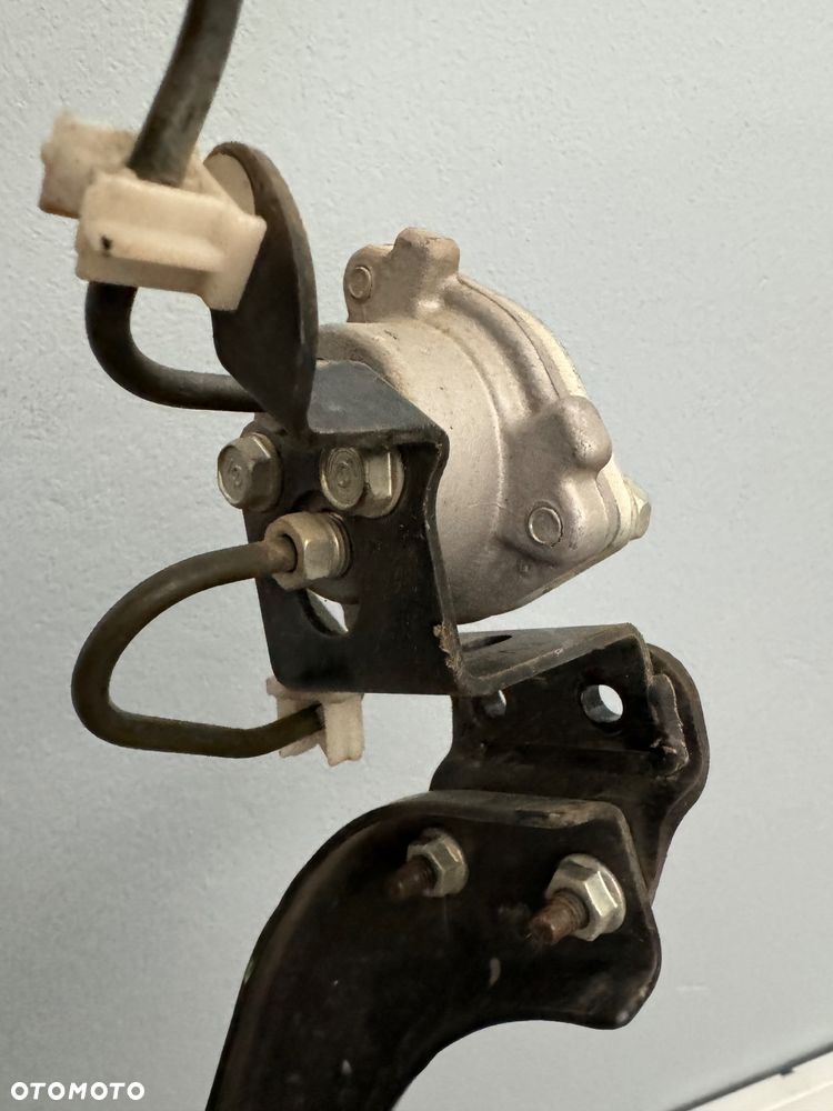 Honda Civic Jazz korektor siły hamowania - 1