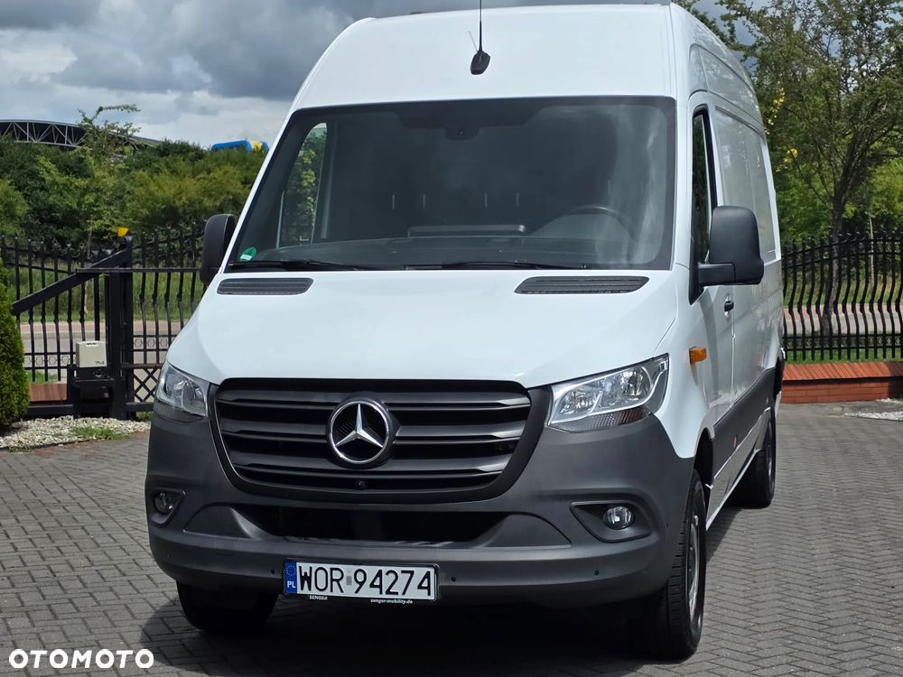 Mercedes-Benz Sprinter 317 - 15