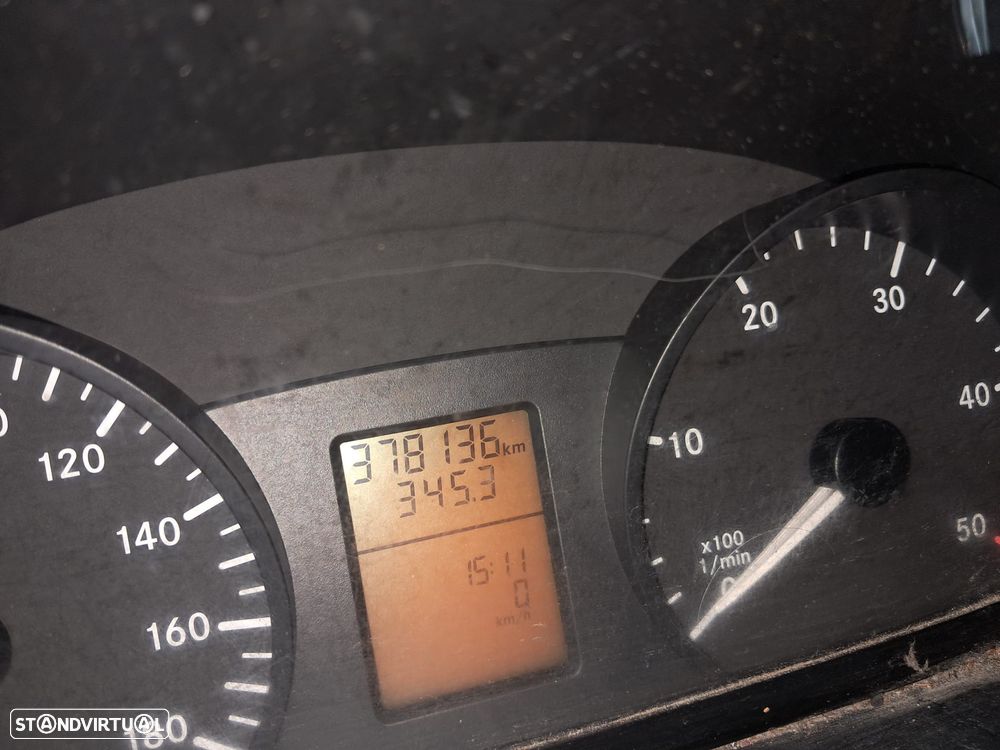 Mercedes-Benz Sprinter - 4