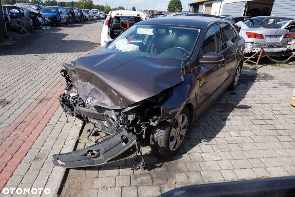 SKODA RAPID NH3 LB LIFTBACK 2015 LF8Z 1.2 TSI CJZD 110KM PRQ BRĄZOWY TOPAZ na części - 1