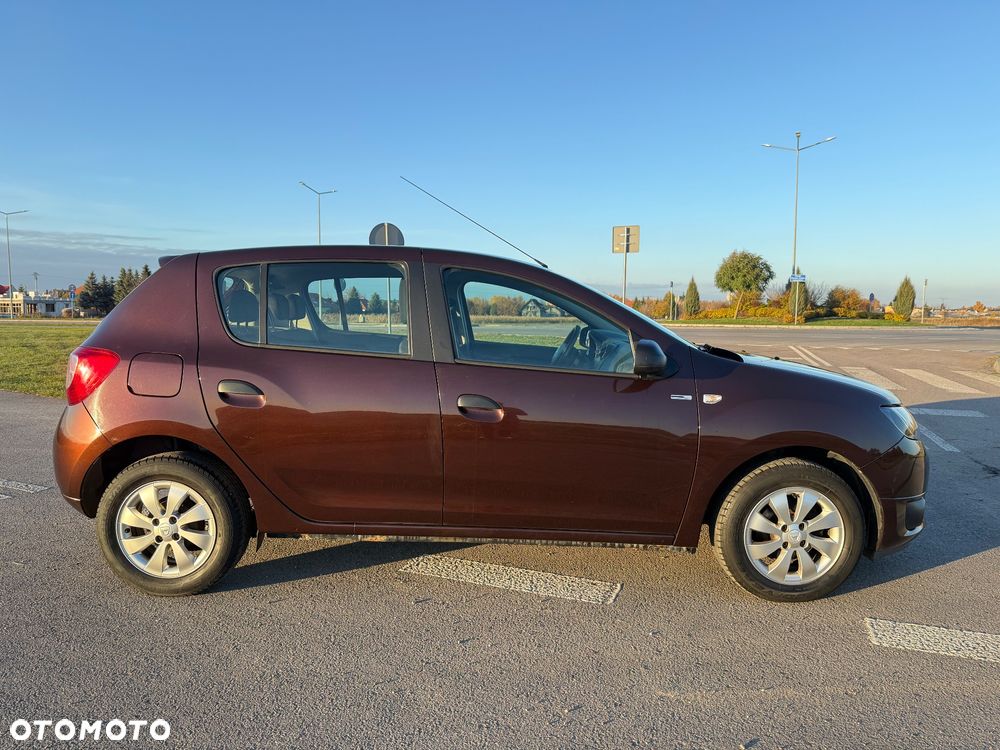Dacia Sandero - 6