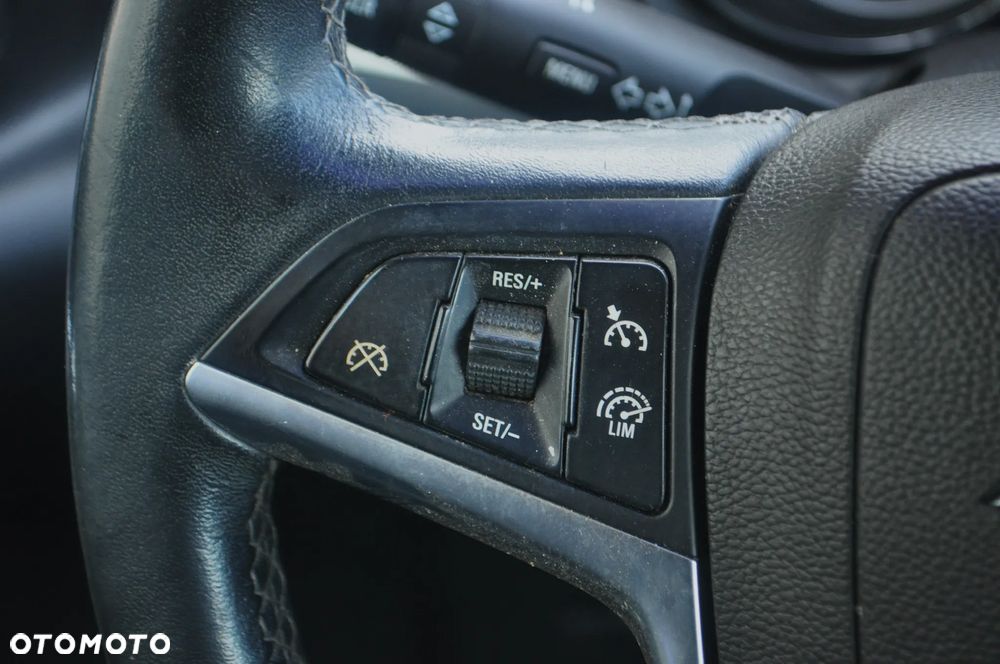 Opel Astra 1.4 Turbo - 14