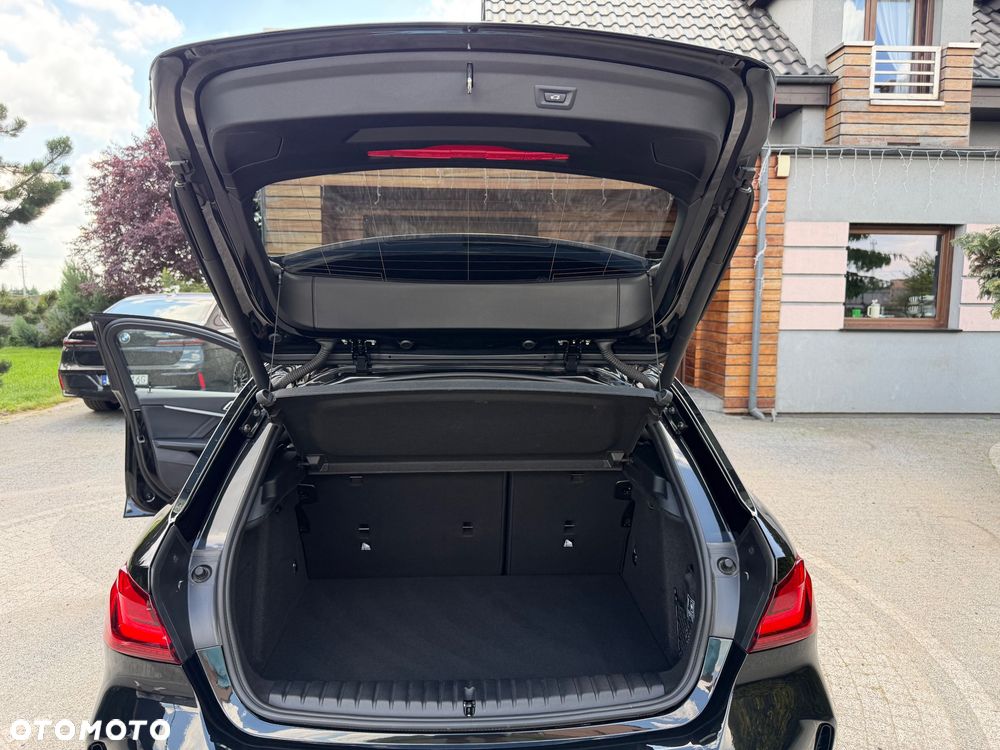 BMW Seria 1 120d xDrive Edition M Sport Shadow - 36