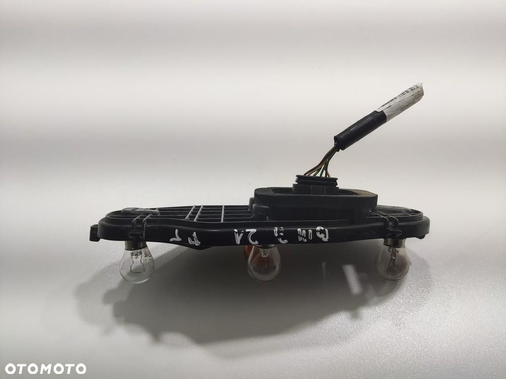 WKŁAD LAMPY PRAWY TYŁ OPRAWA ŻARÓWEK PARTNER BERLINGO IV 2018-2023 - 3