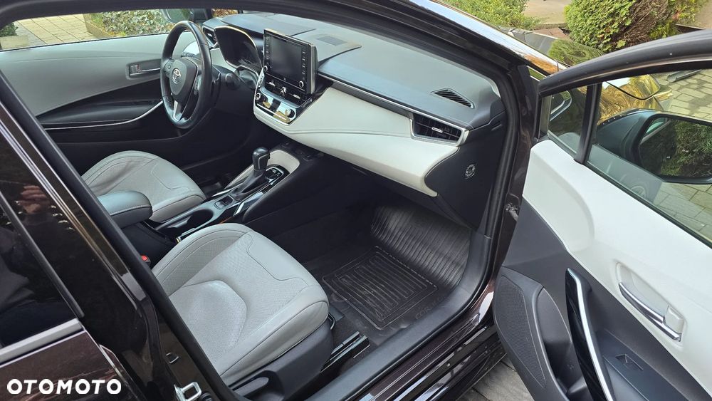 Toyota Corolla 2.0 Hybrid Executive - 9