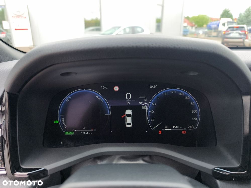 Toyota Camry - 19