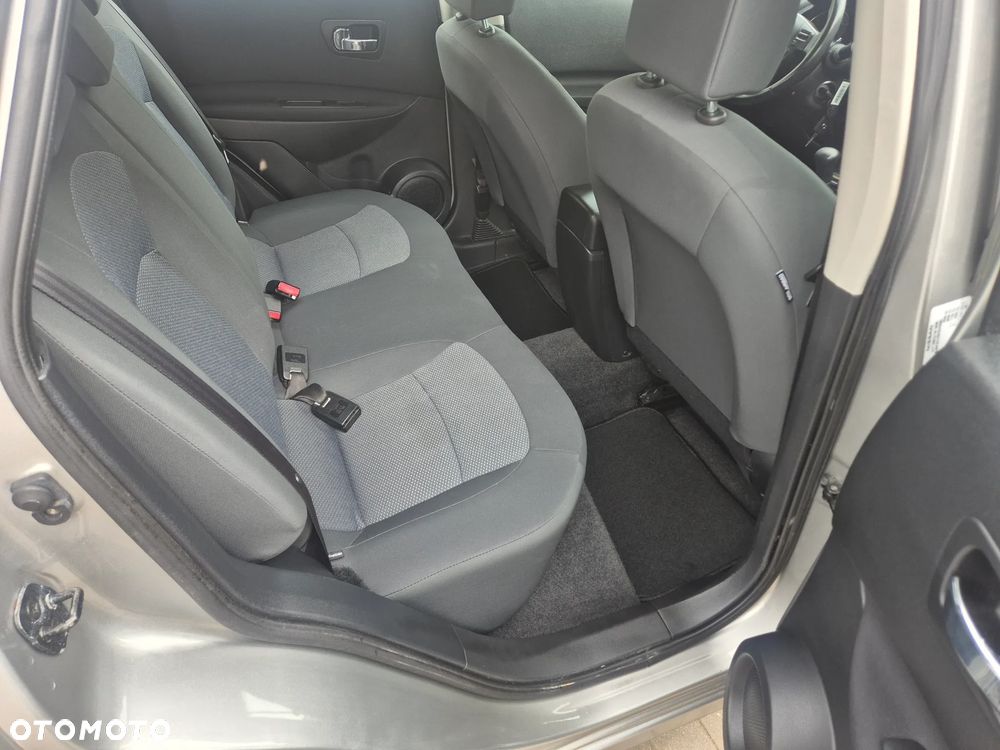 Nissan Qashqai 1.6 360 - 22