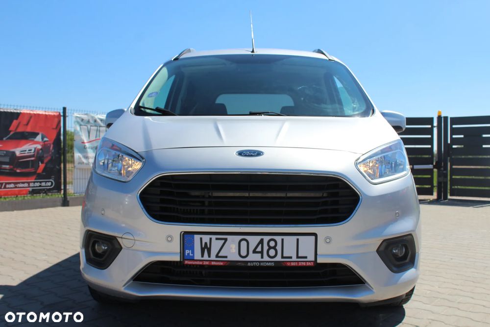 Ford Tourneo Courier 1.0 EcoBoost S&S Titanium - 9