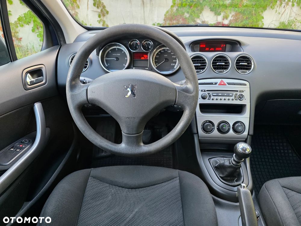 Peugeot 308 1.6 HDi Premium - 20