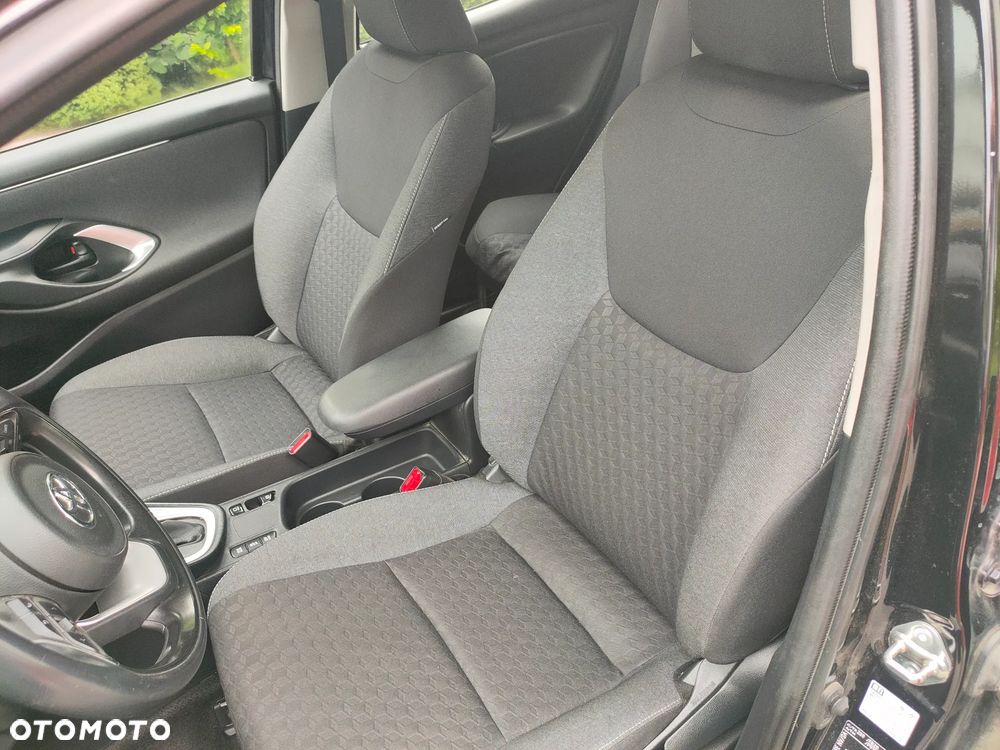 Toyota Yaris - 11