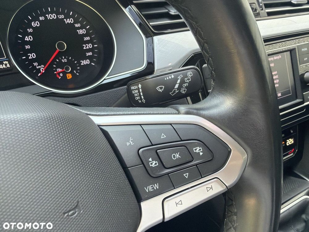 Volkswagen Passat Variant 2.0 TDI EVO Business - 22