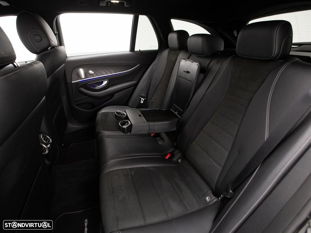 Mercedes-Benz E 300 de AMG Line - 10