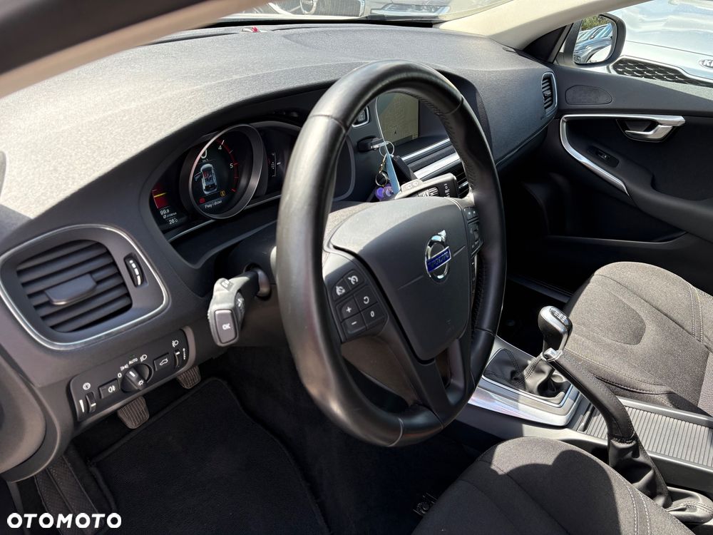 Volvo V40 D2 Kinetic - 10