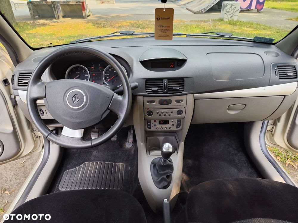 Renault Thalia 1.2 16V All Inclusive - 10