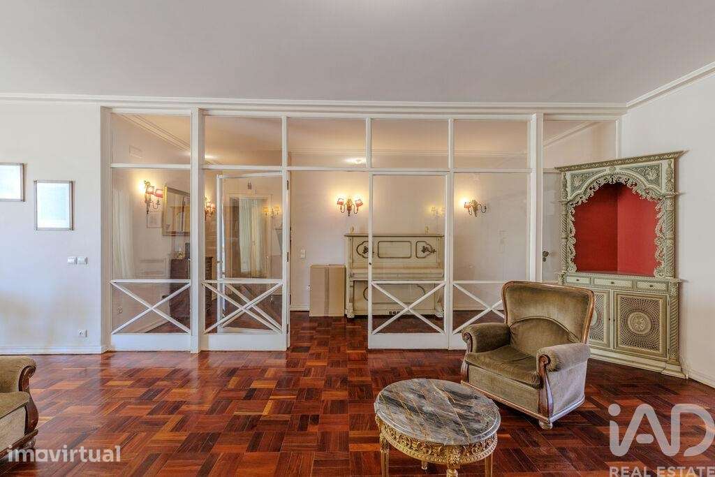 Apartamento T4 em Avenidas Novas - Grande imagem: 5/30