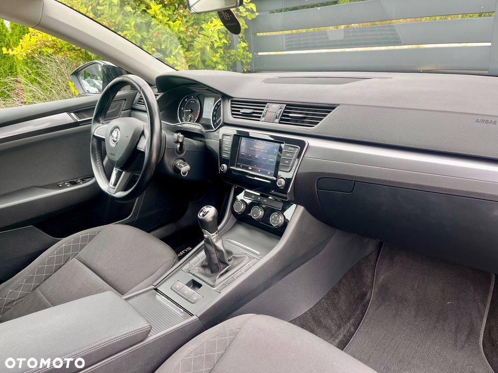 Skoda Superb 2.0 TDI Active - 23