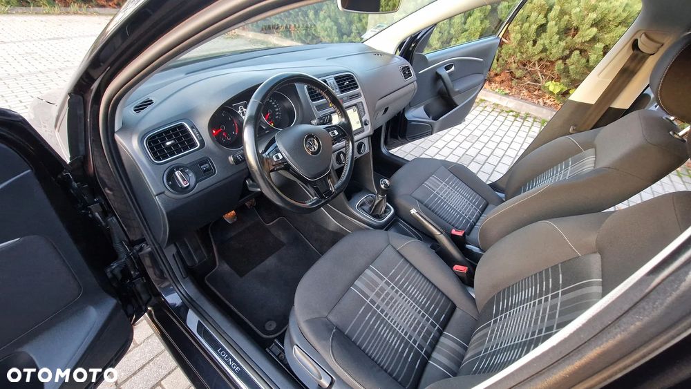 Volkswagen Polo 1.2 TSI Blue Motion Technology Lounge - 11