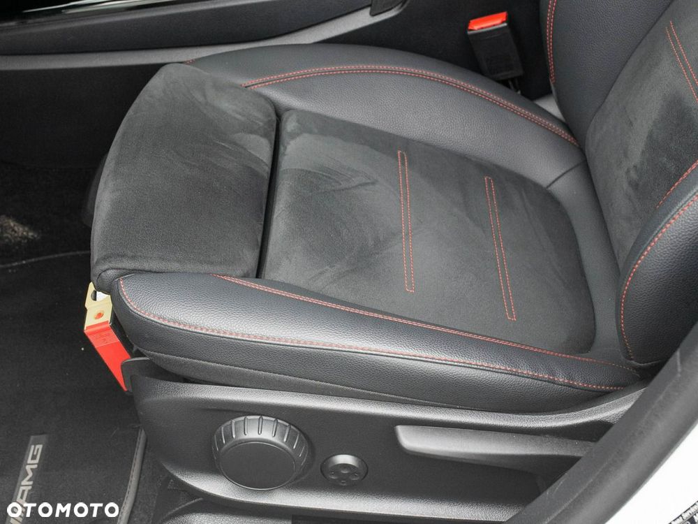 Mercedes-Benz Klasa A 200 AMG Line 7G-DCT - 12
