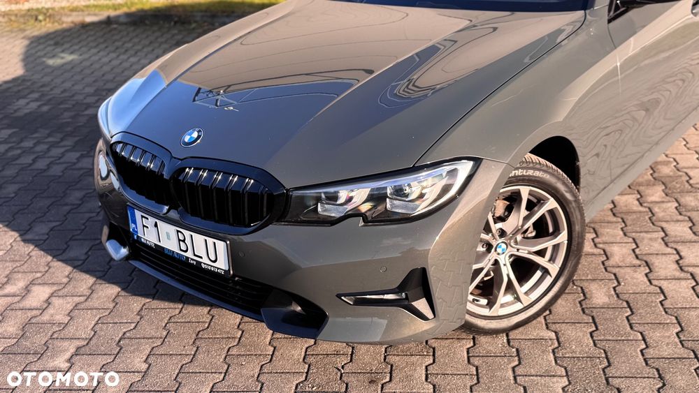 BMW Seria 3 318d Sport Line Shadow - 8