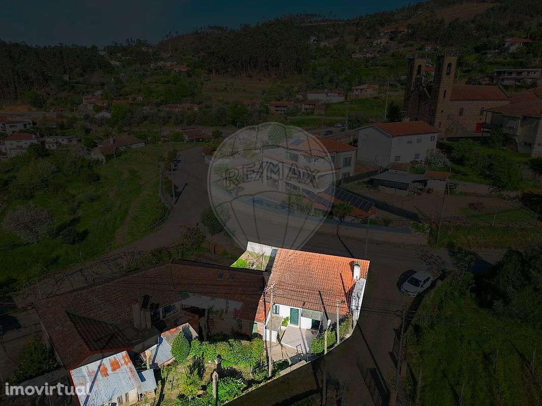 Moradia T2 para venda - Grande imagem: 2/21