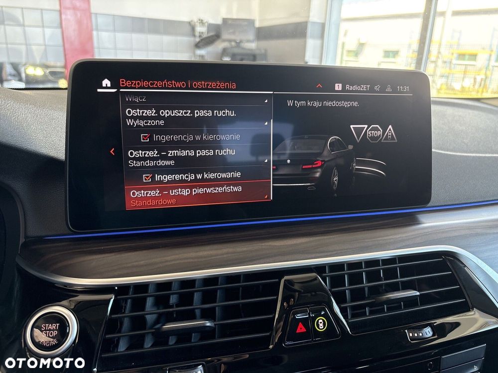 BMW Seria 5 520d mHEV - 31