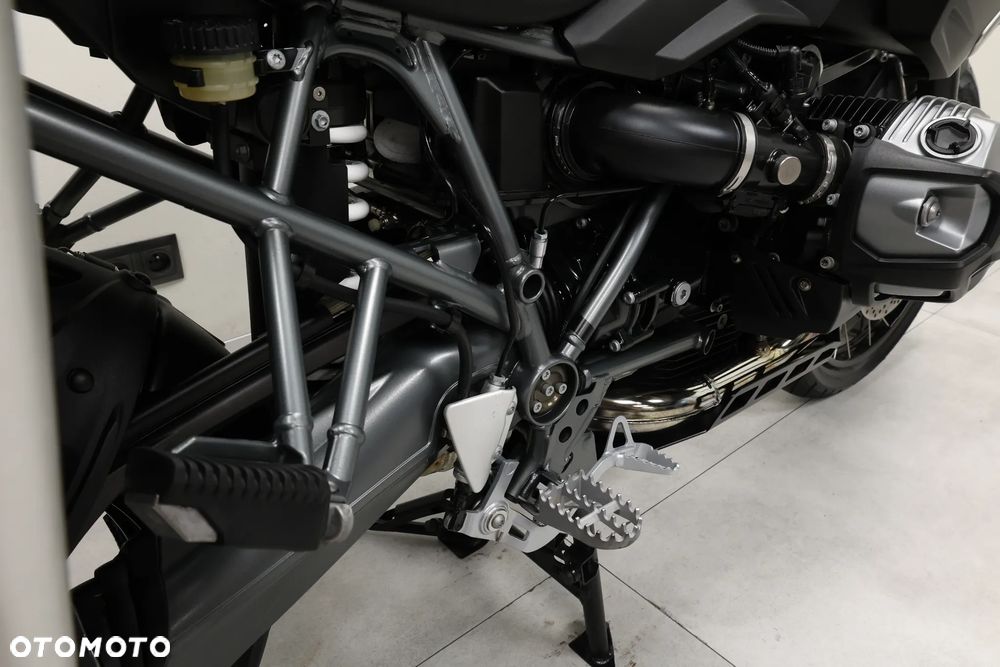 BMW R - 22