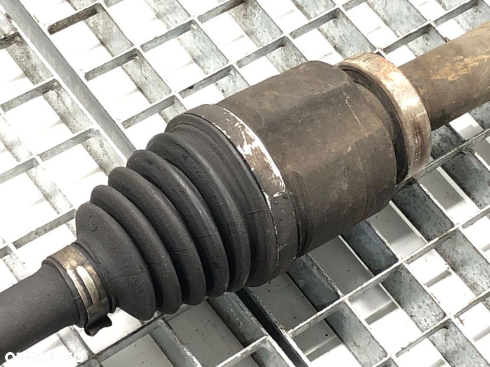 PÓŁOŚ PRAWY PRZÓD  RENAULT MEGANE III Hatchback Van (BZ_) 2008 - 2015 1.5 dCi (BZ0D, BZ1G, BZ1F, - 2