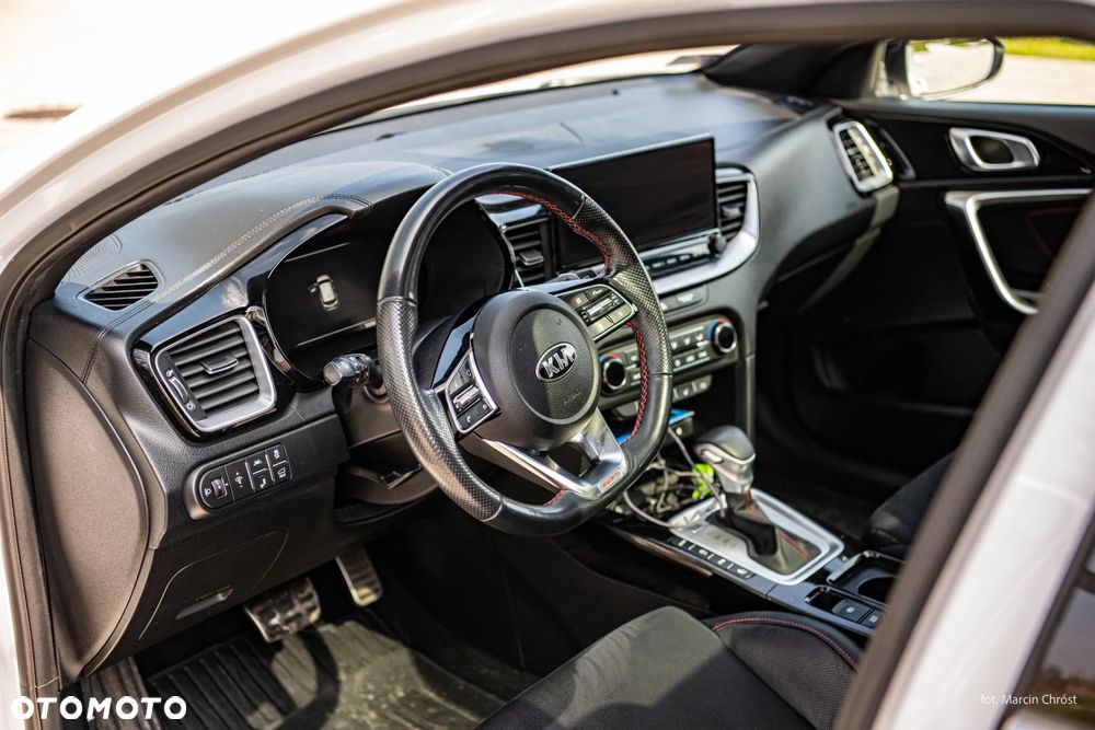 Kia ProCeed - 17