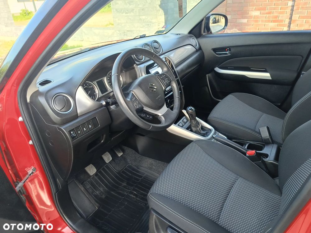 Suzuki Vitara - 12