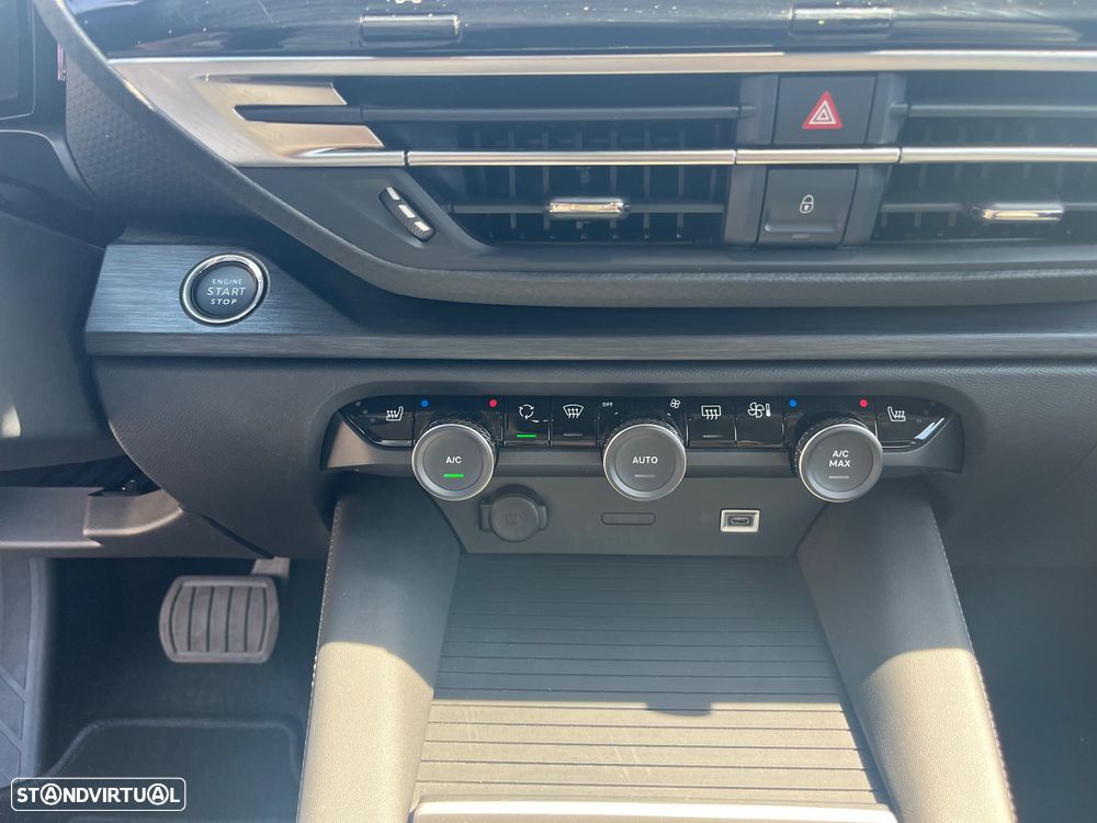 Citroën C5 X 1.2 PureTech Shine EAT8 - 33