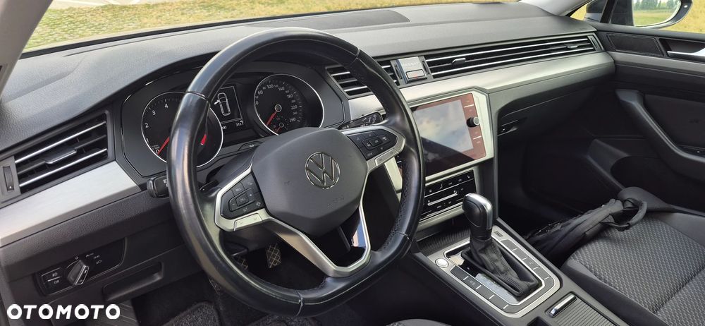 Volkswagen Passat 1.5 TSI EVO Elegance DSG - 12