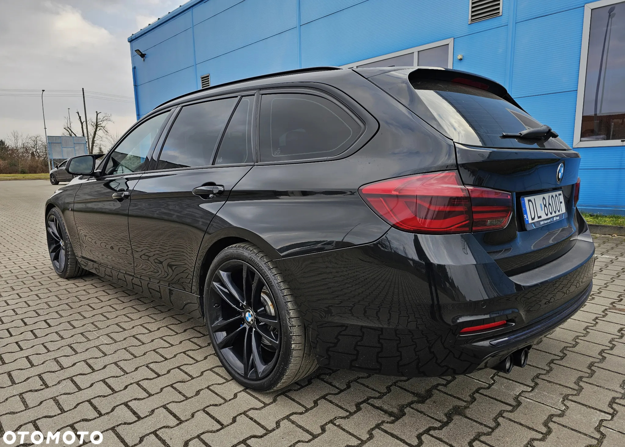 BMW Seria 3 320d Sport Line - 4