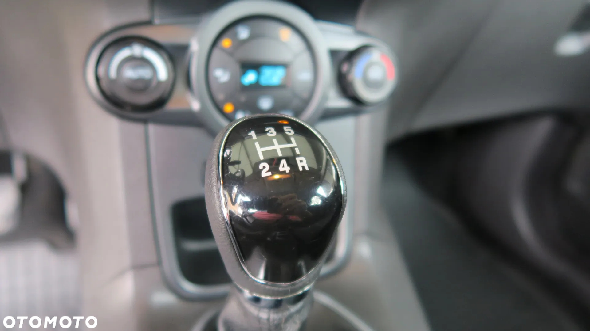 Ford Fiesta - 22