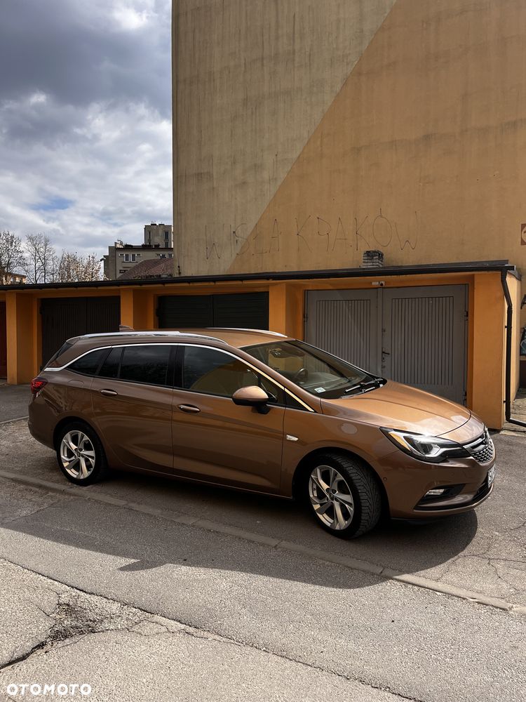 Opel Astra 1.4 T Elite S&S - 19