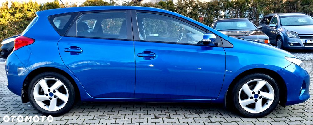 Toyota Auris - 23