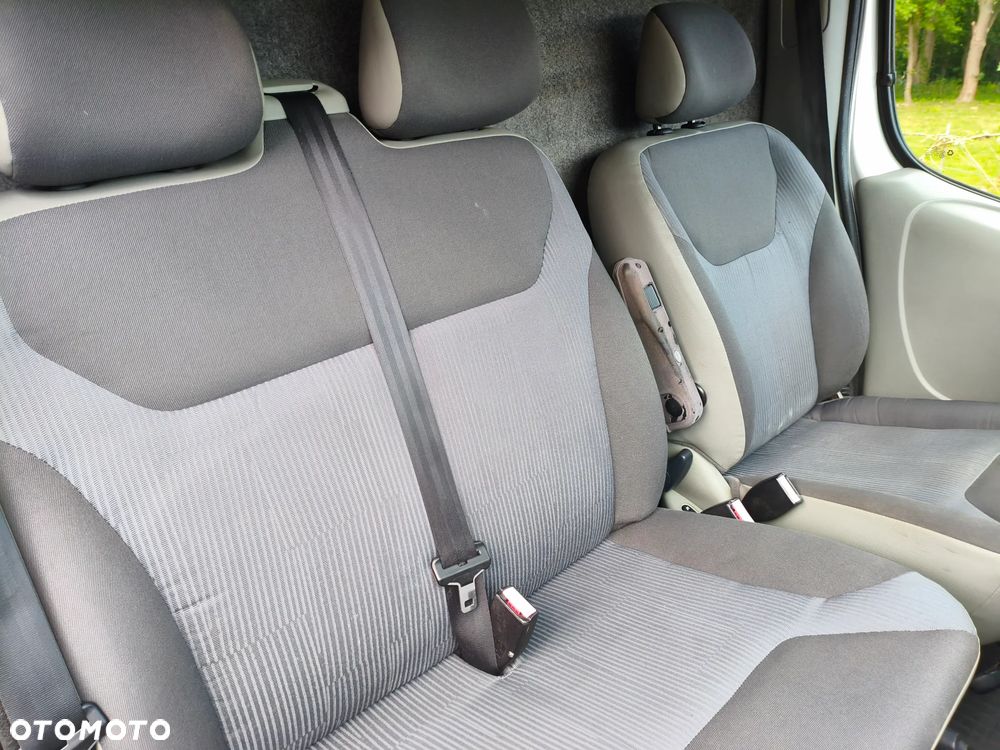 Opel Vivaro - 15