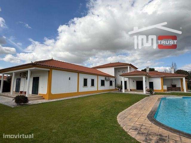 Moradia Isolada de Luxo no Golfe do Montado com Piscina Jardim e Ex... - Grande imagem: 5/18